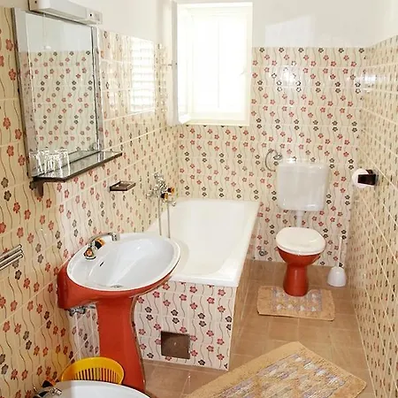 By The Sea Barbat, Rab - 4978 Appartement