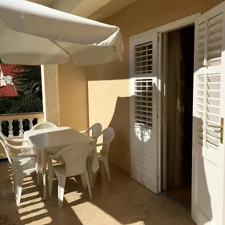 Apartments By The Sea Barbat, Rab - 4978 Apartment *