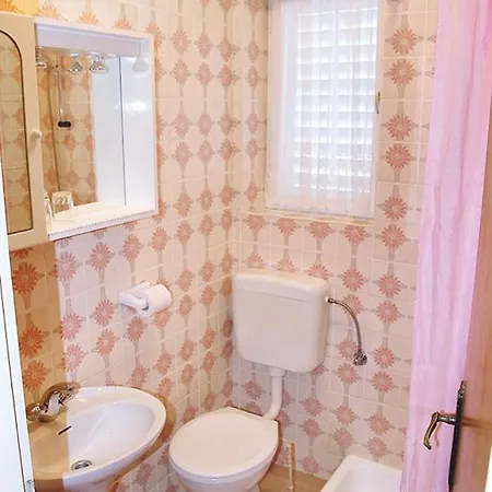 Apartments By The Sea Barbat, Rab - 4978 * Barbat na Rabu