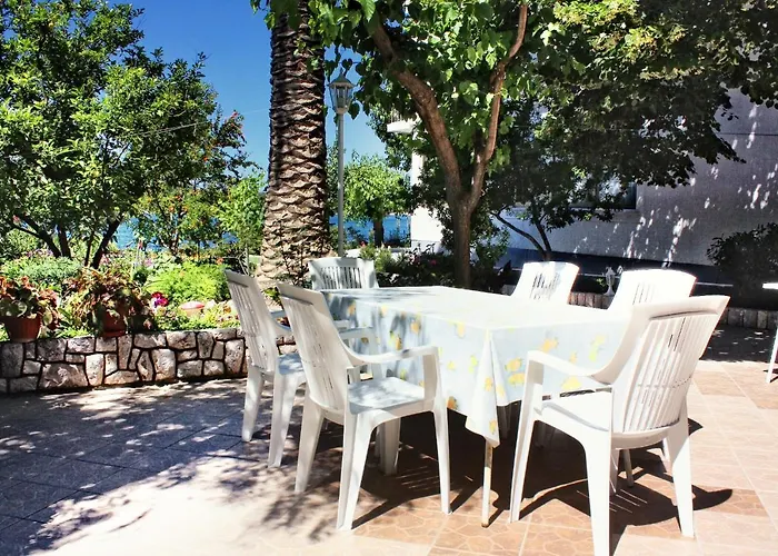 Apartman Apartments By The Sea Barbat, Rab - 4978