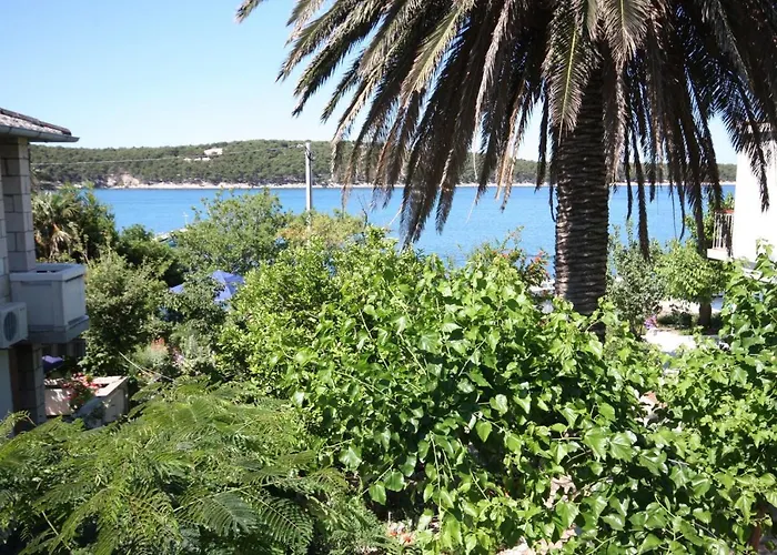 Apartments By The Sea Barbat, Rab - 4978 Apartman *